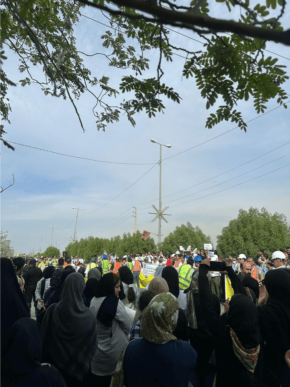 Women at the South Pars Refinery protests. Photo: Dr. Helyeh Doutaghi